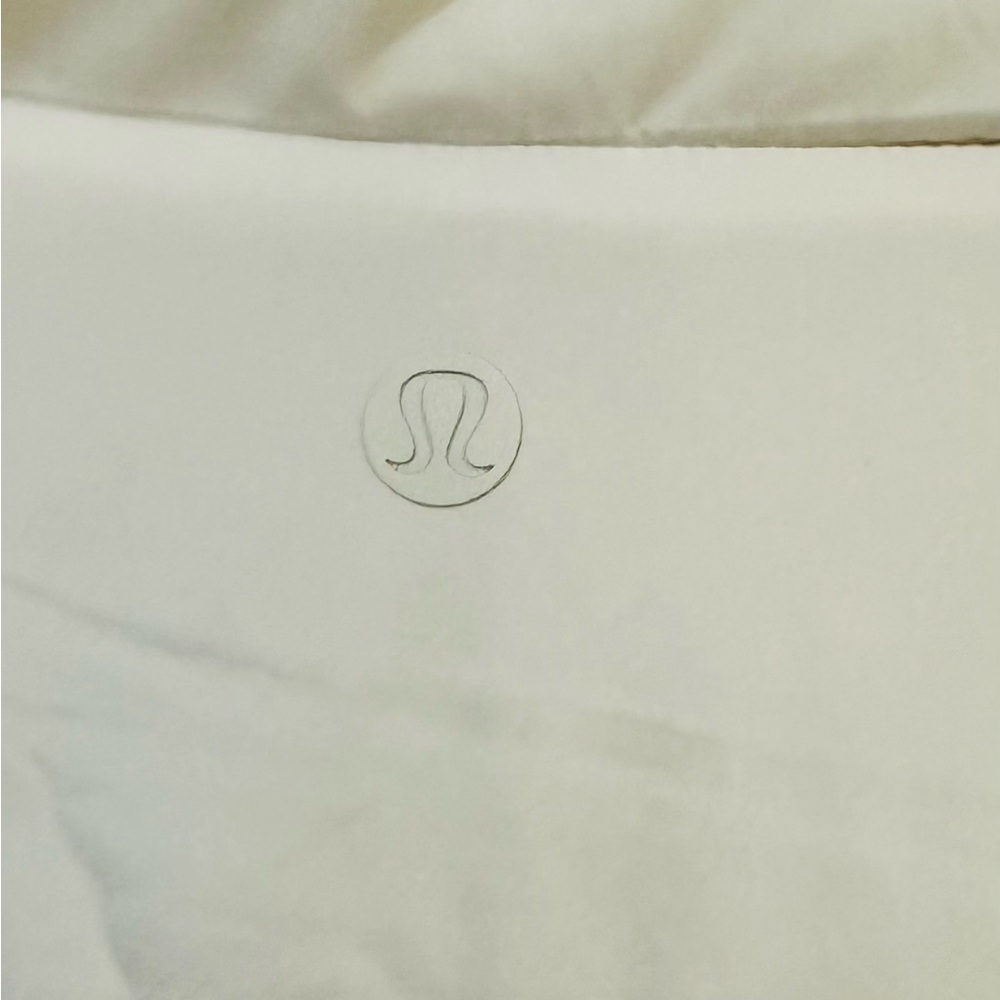 Lululemon Sleek City Jacket - Picture 5 of 9